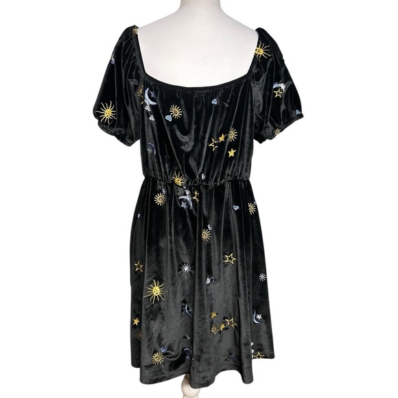 ASOS Velvet Babydoll Dress US 10 Black Celestrial Embroidered Sun Moon Mini - Picture 5 of 12
